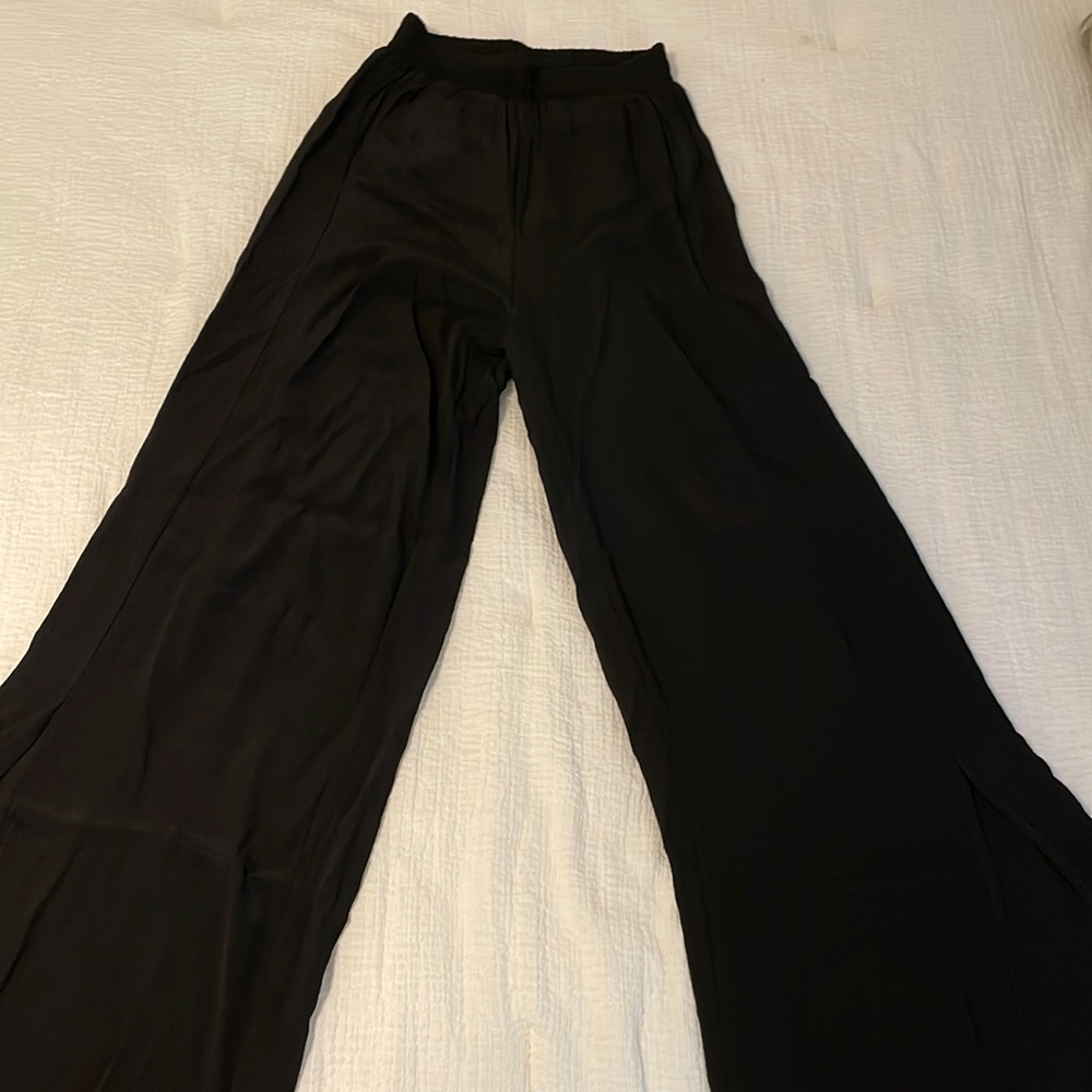 Flowy dress pants with slit hem
